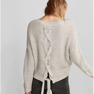 Express cropped‎ tie back sweater size Small